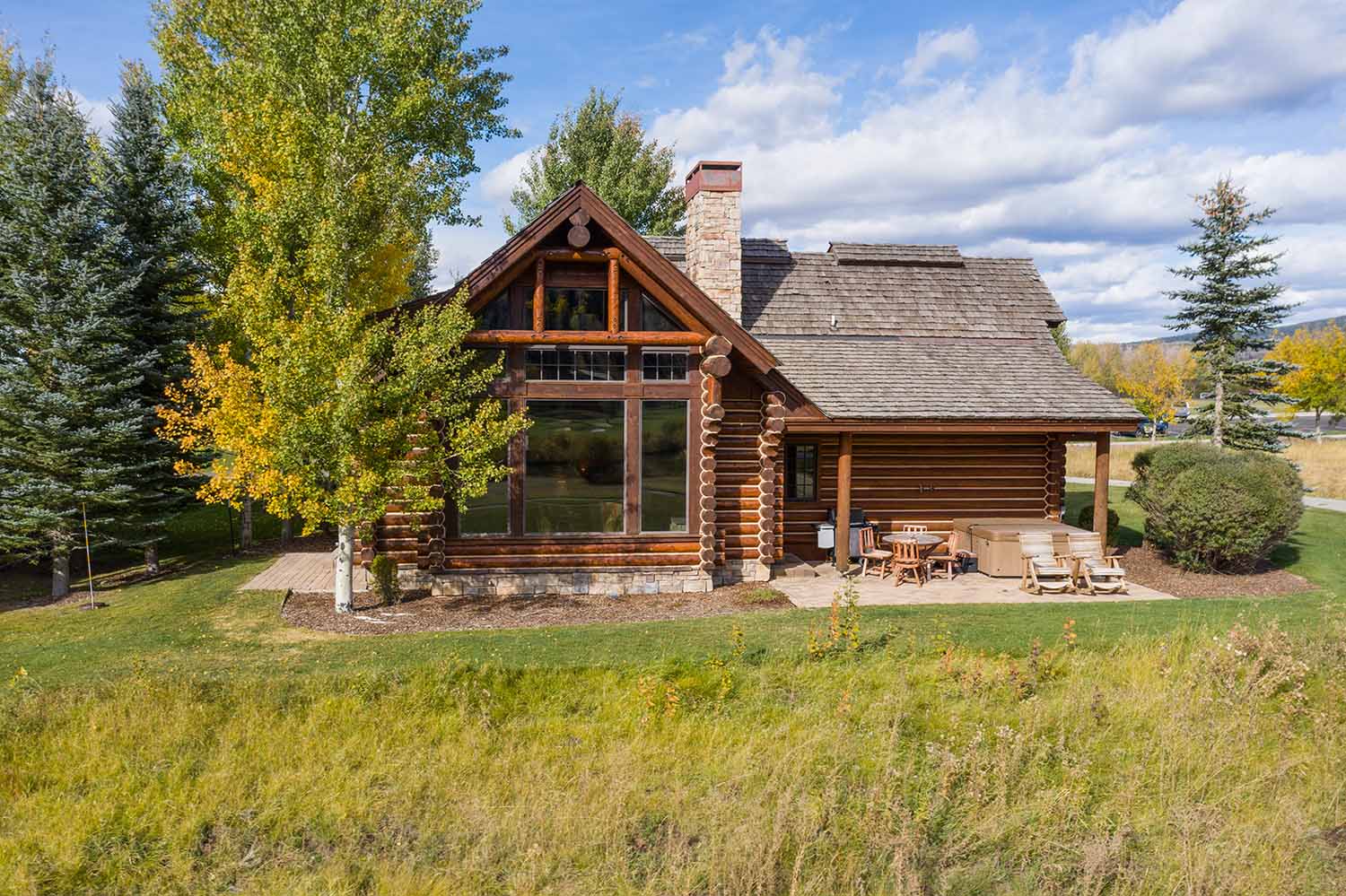 Moose Log Cabin for Rent - Victor Idaho