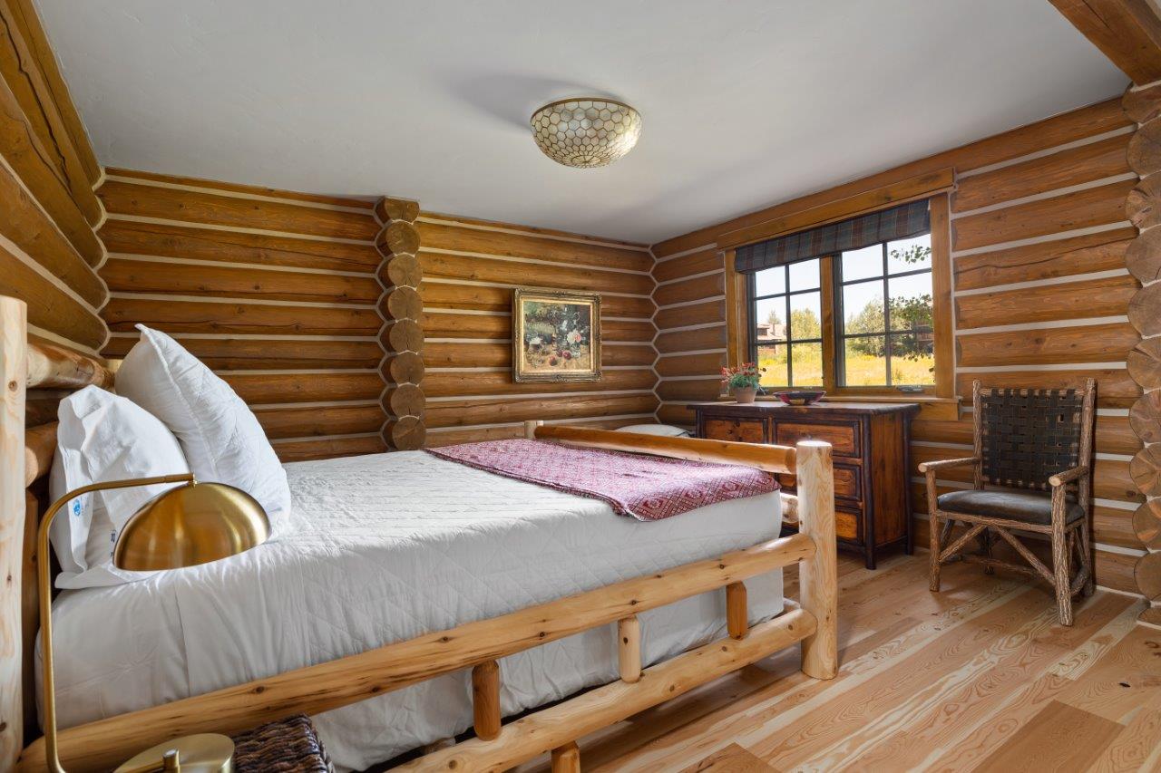 Fennario 5 Bedroom Cabin - Rent - Victor Idaho